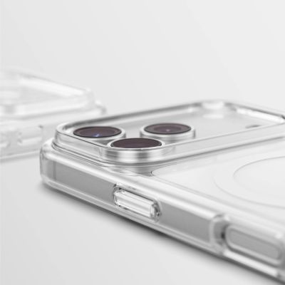 11. Etui AMAZINGTHING Minimal Mag Drop Proof Case 3 Lens na iPhone 18 Pro Max z mocowaniem na smycz kompatybilne z MagSafe - przezroczyste
