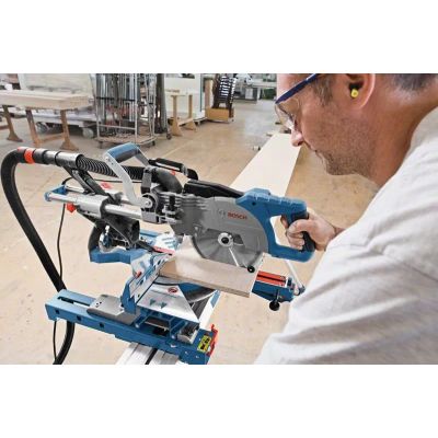 3. Bosch GCM 8 SJL Professional 5500 RPM 1600 W