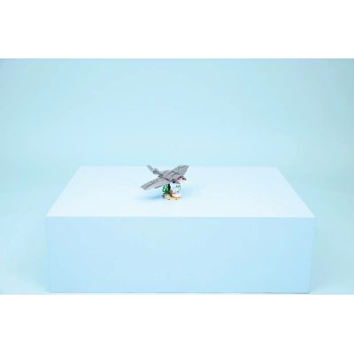 10. LEGO CREATOR 3 W 1 31381 Groźny rekin i skrzynia ze skarbem
