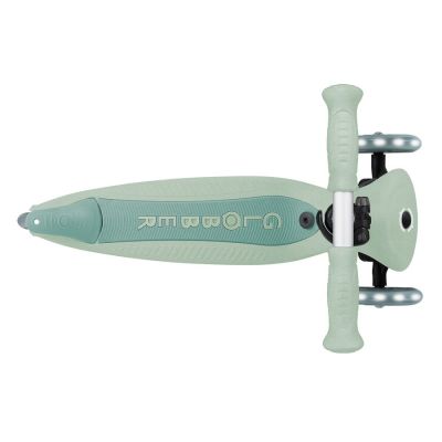 30. Hulajnoga z siedziskiem Globber Go•Up Active Lights Ecologic Jr 745-505