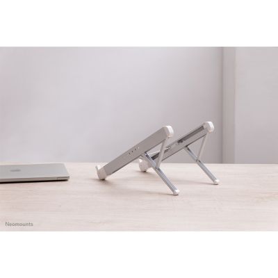 13. Neomounts by Newstar NSLS010 stojak na notebooka 43,2 cm (17") Podstawka na notebooka Srebrny
