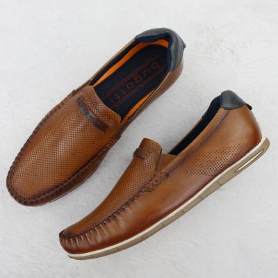 4. Skórzane mokasyny męskie komfortowe wsuwane brązowe Bugatti 321-A2X6G-4000