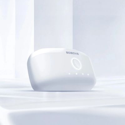 10. Zewnętrzna bateria BoboVR B2 do opasek BoboVR M1 / M2 / M3 5200mAh - biała