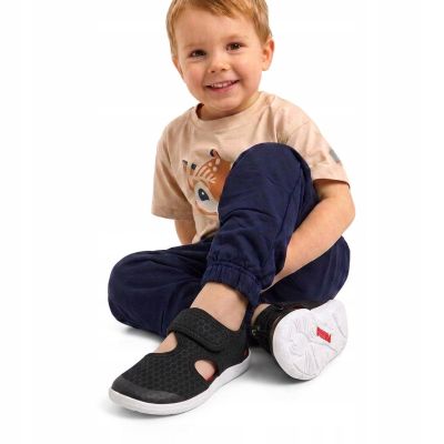 8. Buty dziecięce Reima Barefoot sandals Rantaan czarny (5400067C-9990)