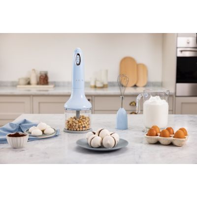 6. Blender ręczny Smeg HBF03PBEU Bleu Azur