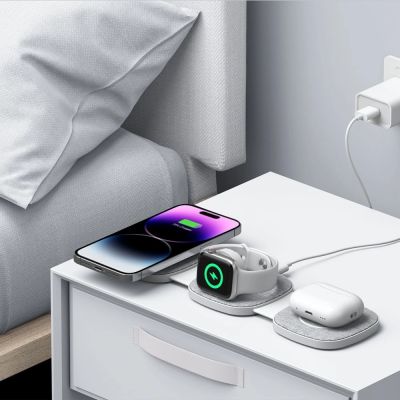 7. Ładowarka Tech-Protect QI15W-A32 indukcyjna 3w1 z MagSafe na smartfon / Apple Watch / AirPods - szara
