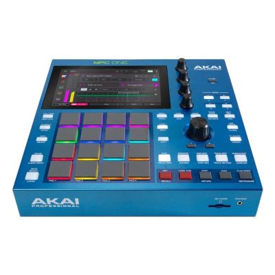 4. AKAI MPC ONE GEN2 - Stacja robocza