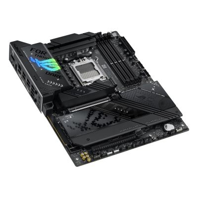 7. ASUS ROG STRIX X870-F GAMING WIFI AMD X870 Gniazdo AM5 ATX