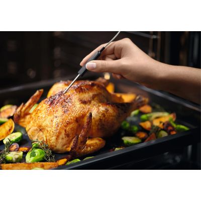 3. Piekarnik parowy z funkcją pary SteamBake ELECTROLUX EOD6F77WZ czarny czyszczenie kataliza ciche domykanie