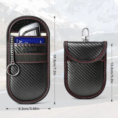 7. Etui antykradzieżowe Tech-Protect KLR100 RFID - czarno-czerwone