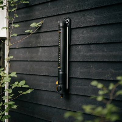 14. FISKARS ZRASZACZ WAHADŁOWY M X-SERIES