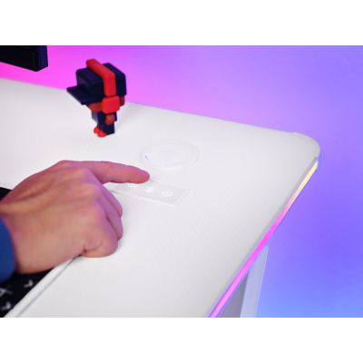 9. Biurko gamingowe TRUST GXT 709W LUMINUS RGB WHITE