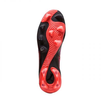 6. Buty piłkarskie Puma Future 8 Match Low FG/AG M 108372 01