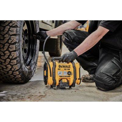 12. Kompresor akumulatorowy 18V Dewalt DCC018N-XJ