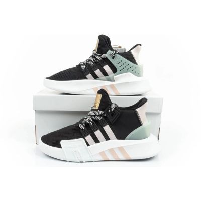 26. Buty adidas Eqt Bask Adv W EE5044