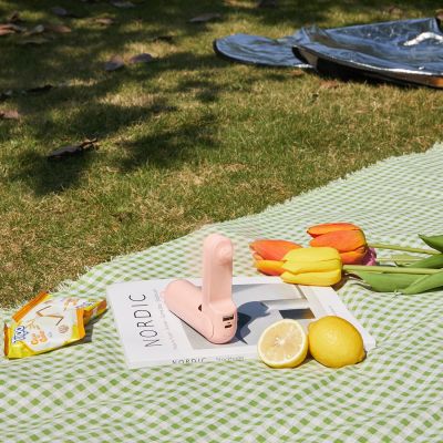 4. Mini wentylator Jisulife Handheld Fan Life8 przenośny wiatraczek USB z funkcją powerbanka 2000mAh i latarką - różowy