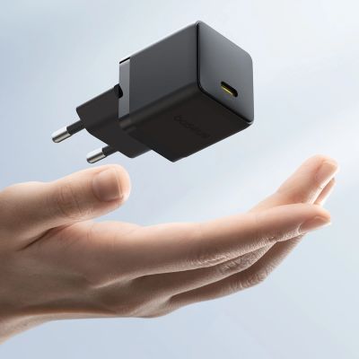 5. Ładowarka sieciowa Baseus Palm 20W USB-C - czarna