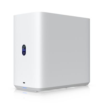 7. Ubiquiti UNAS 4 white