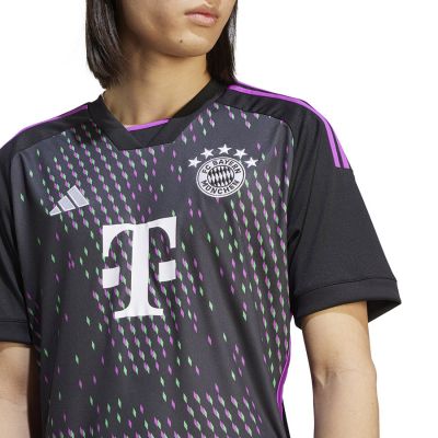 4. Koszulka adidas FC Bayern Away JSY M HR3719