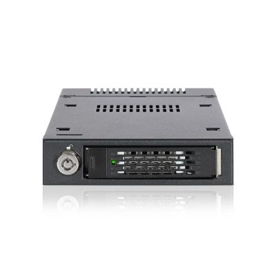 11. Mobilny stojak Icy Dock M.2 PCIe NVMe