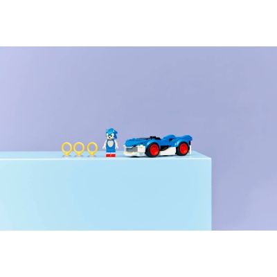10. LEGO Sonic the Hedgehog 77117 - Hedgehog Sonic: Speedster Lightning