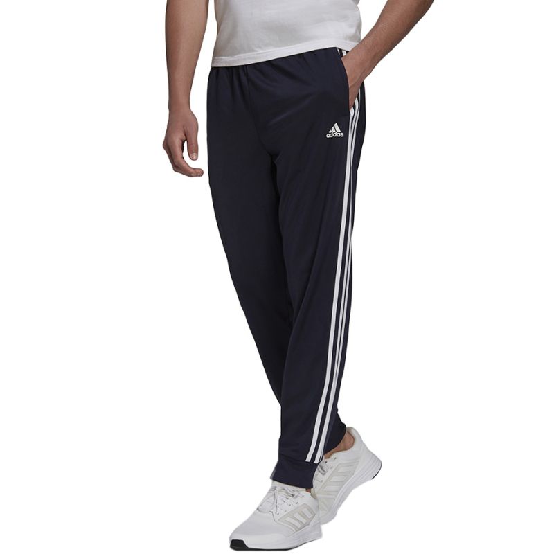 8. Spodnie adidas Primegreen Essentials Warm-Up M H46106