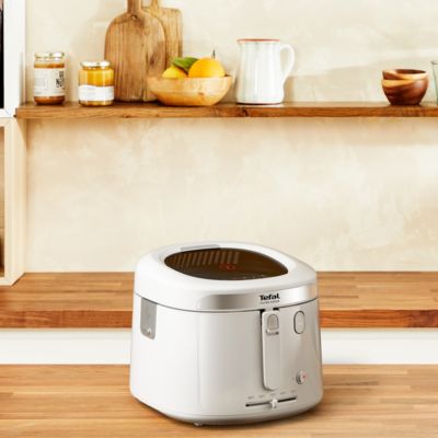 11. Frytkownica TEFAL Filtra Vision FF2541E0