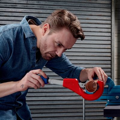 44. Knipex 90 31 03 BK ręczne narzędzie do cięcia rur Obcinak do rur