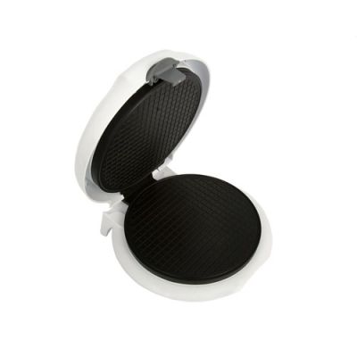 4. Wypiekacz wafli ADLER AD 3038