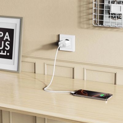 7. Ładowarka sieciowa Tech-Protect NC20W port USB-C - biała
