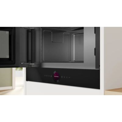 2. Kuchenka mikrofalowa BOSCH BFL7221B1