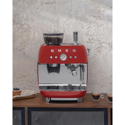 18. Smeg EGF03RDEU ekspres do kawy Ręczny Ekspres do espresso 2,4 l
