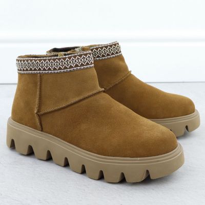 6. Skórzane botki damskie mukluki na zamek Rieker W2074-24