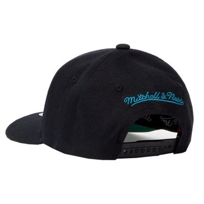 2. Czapka z daszkiem Mitchell & Ness NBA Charlotte Hornets HHSSINTL102-CHOYYPPPBLCK