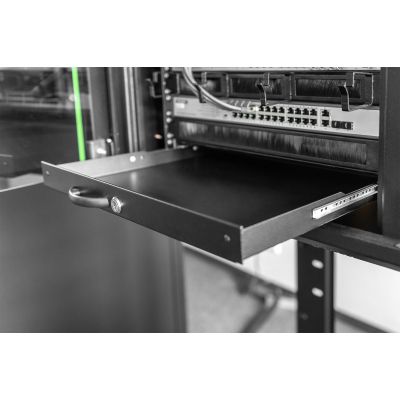 7. Półka z klawiaturą zamykana na klucz 19" 1U Digitus czarna RAL 9005