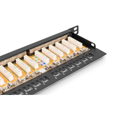 6. Panel krosowy high density 19'' 24x RJ45, LSA poziom, kat.6, ekranowany, 0.5U, czarny, prowadnica kabli