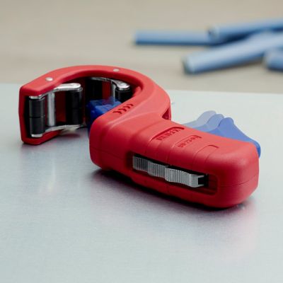 35. Knipex 90 23 01 BK ręczne narzędzie do cięcia rur Obcinak do rur