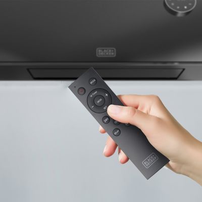 7. Grzejnik ścienny Black+Decker BXWSH2001E