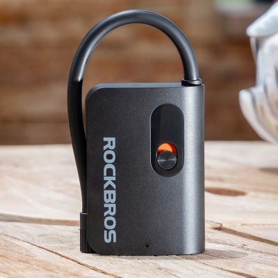 9. Pompka akumulatorowa Rockbros L1 Mini 70 psi kompresor długość węża 200 mm Schrader - czarna