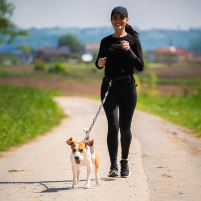 9. Pas biodrowy z saszetką i elastyczną smyczą do biegania z psem Wozinsky WPST-01 - czarny