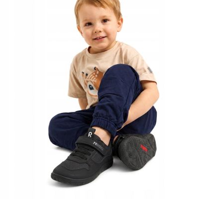 12. Buty dziecięce Reima Barefoot shoes Telmin Junior czarny (5400176A-9990)