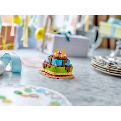 8. LEGO Inne 40815 - Tort na przyjęcie urodzinowe
