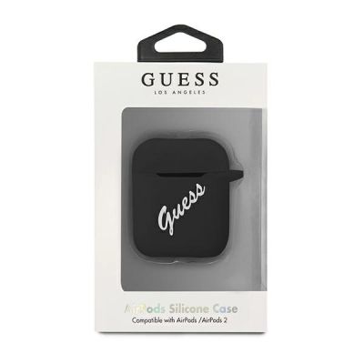 3. Etui Guess Silicone Vintage na AirPods 1/2 - czarno-białe