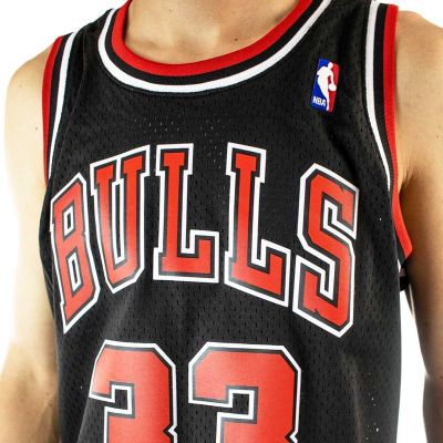 3. Mitchell &amp; Ness koszulka męska Chicago Bulls NBA Swingman Alternate Jersey Bulls 97 Scottie Pippen SMJYGS18151-CBUBLCK97SPI
