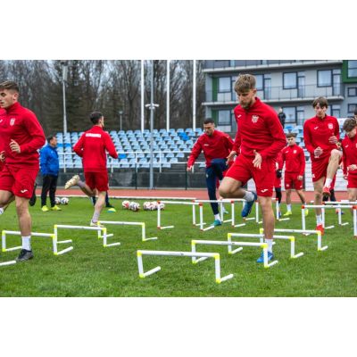 3. Płotek treningowy Pro Yakima Sport 40cm 100083