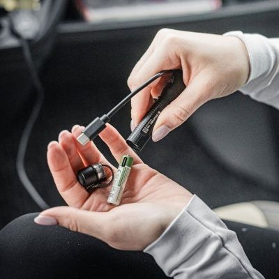 7. Ledlenser P3R Czarny Latarka brelokowa LED