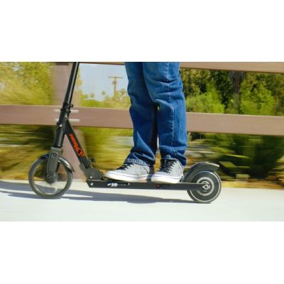 9. RAZOR hulajnoga elektryczna Power A5