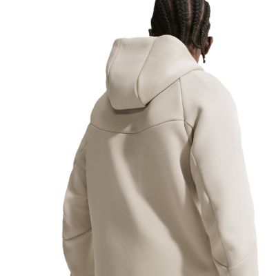 3. Bluza z kapturem Nike Techfit Fleece HV0949-236