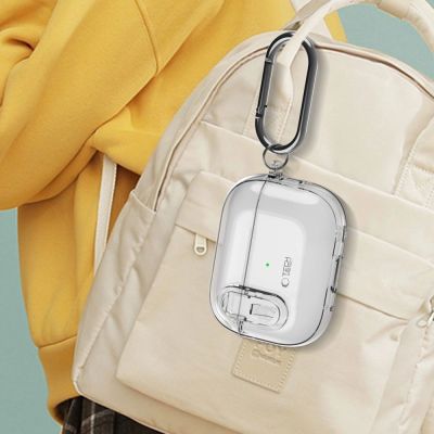 5. Etui Tech-Protect Slim Hook na AirPods 1 / 2 - przezroczyste