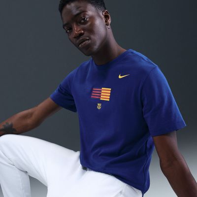 3. Koszulka Nike FC Barcelona Crest Tee  25/26 HQ8405-455